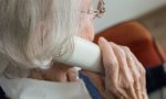 Es vital que las personas mayores mantengan el contacto con su entorno social