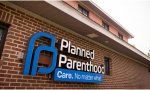En la segunda entrega, se puede ver como el gigante abortero Planned Parenthood ofrece abortos a niñas menores de 13 años