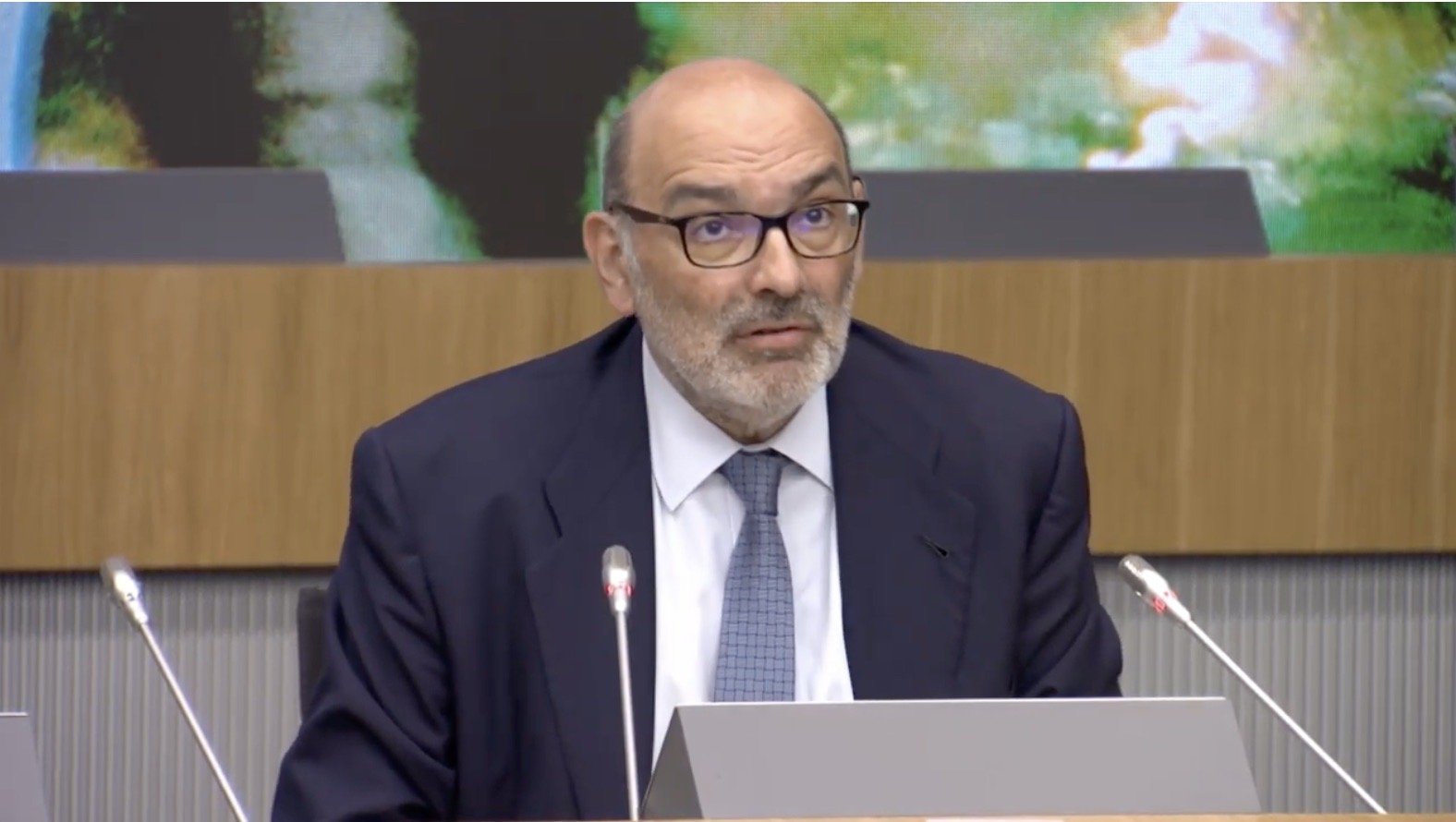 Fernando Abril-Martorell ha destacado el peso de la tecnología en Defensa, concretamente en las fragatas: el 40% frente al 15% de hace 40 años Fernando Abril-Martorell ha destacado el peso de la tecnología en Defensa, concretamente en las fragatas: el 40% frente al 15% de hace 40 años