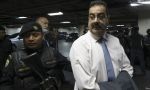 Guatemala, sacudida por la corrupción: arrestado el jefe del banco central, Julio Suárez