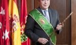 El estilo del PP: Juan Soler, alcalde de Getafe, regala condones a cambio de votos