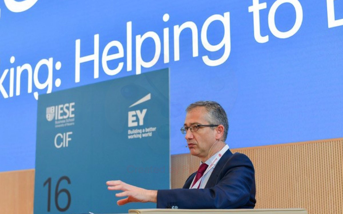 Pablo Hernández de Cos no es tan optimista como el Gobierno y duda del impacto de los fondos europeos en la economía española