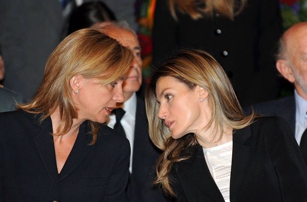 Zarzuela precondenó a Urdangarín y la Reina Letizia precondenó a la Infanta Cristina Zarzuela precondenó a Urdangarín y la Reina Letizia precondenó a la Infanta Cristina