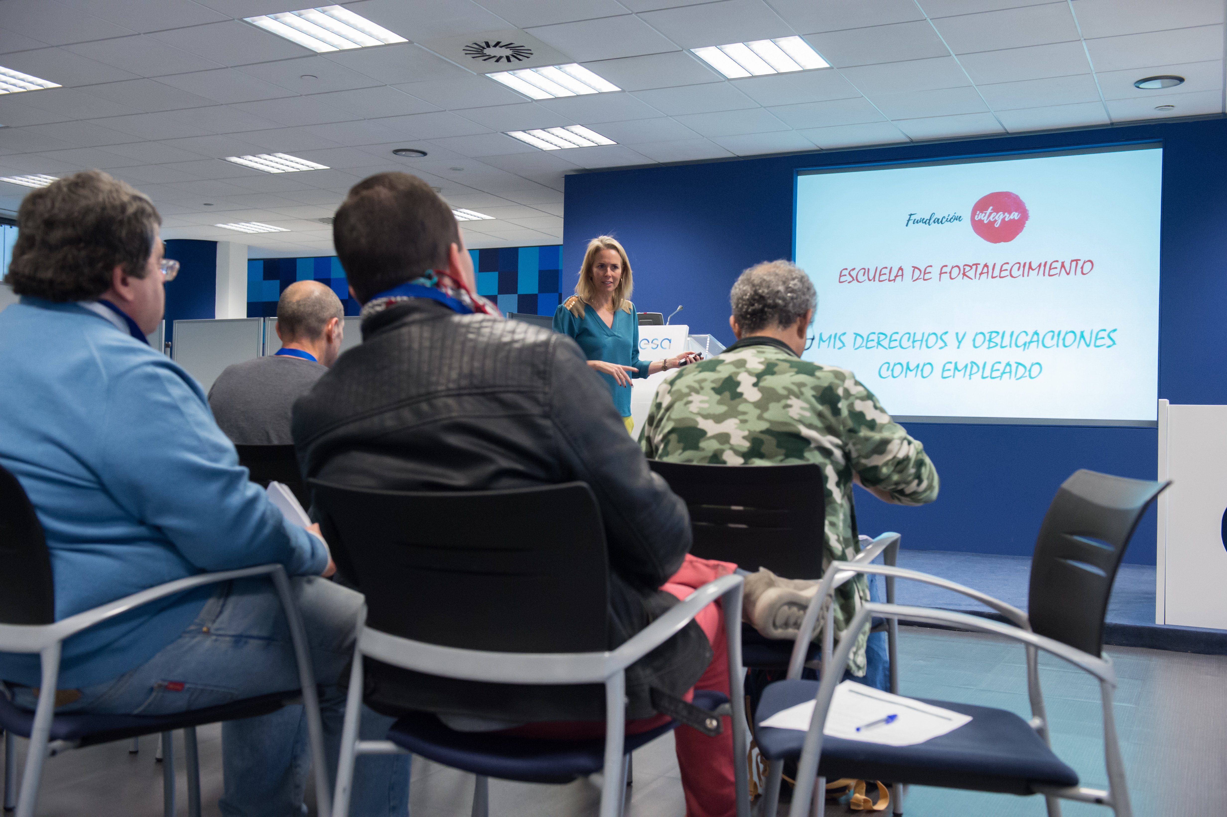 La participación de los voluntarios corporativos de Endesa en el Programa ha sido esencial La participación de los voluntarios corporativos de Endesa en el Programa ha sido esencial