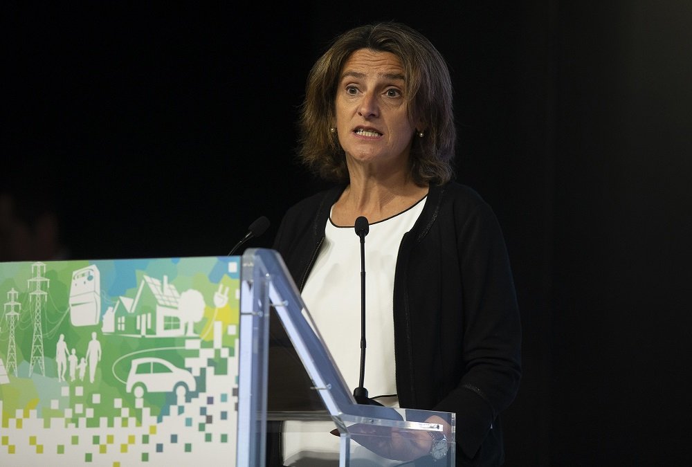 Ribera no reduce más impuestos de la factura de la luz ni apuesta por la energía nuclear. ¡Mal vamos!