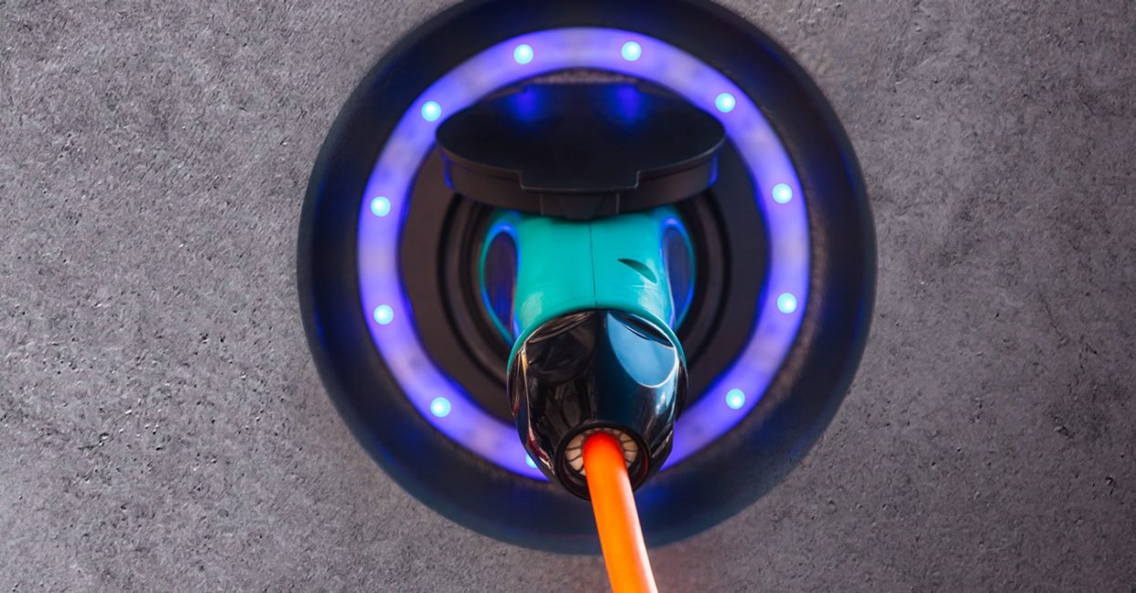 La mayor electrificación de la demanda incluye nuevos usos de la electricidad, como el vehículo eléctrico, y nuevos sistemas de climatización más eficientes