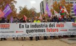 Trabajadores del automóvil convocados por CCOO se manifiestan en Madrid ante Industria y por ahora, sólo consiguen una reunión