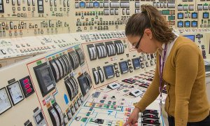 simulador sala de control de una central nuclear