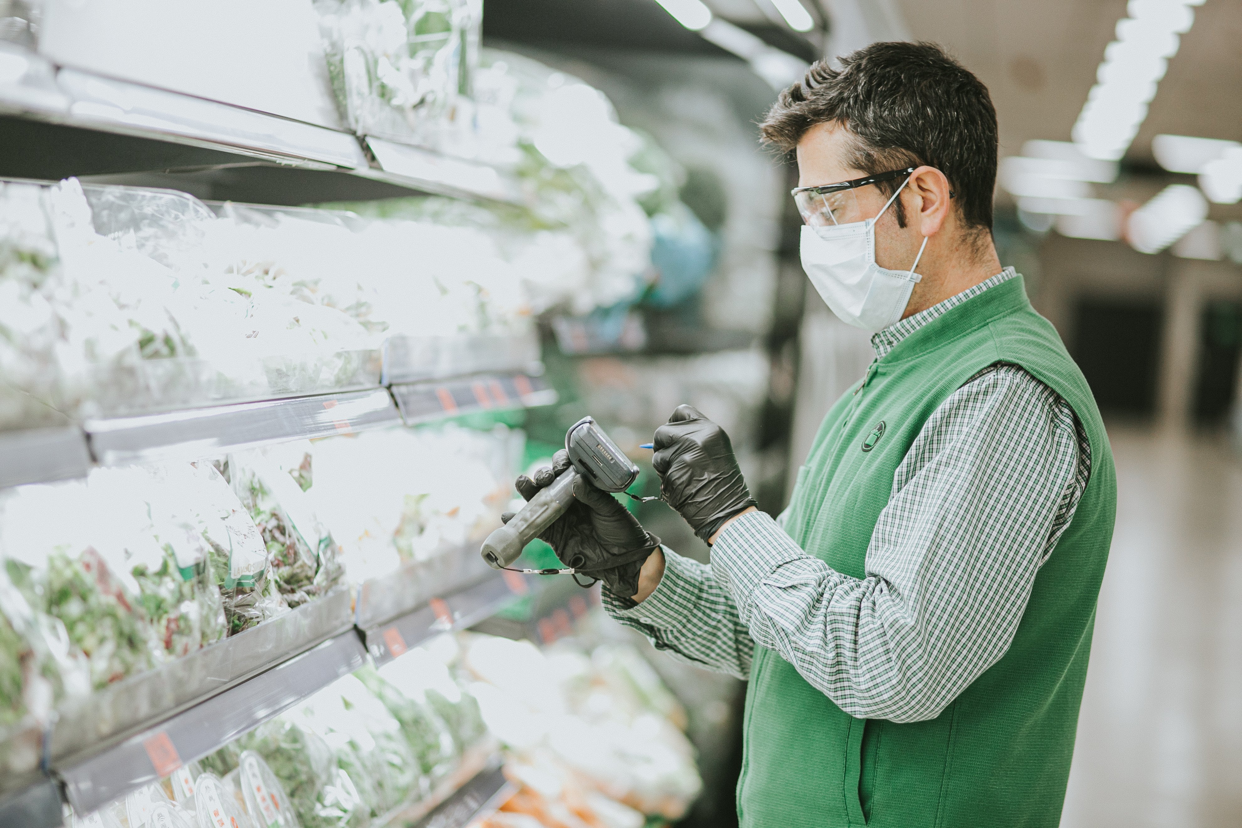 Los empleados de Mercadona no sufrirán pérdida de poder adquisitivo en 2022, como sí harán los pensionistas tras la subida de solo el 2,5% de las pensiones Los empleados de Mercadona no sufrirán pérdida de poder adquisitivo en 2022, como sí harán los pensionistas tras la subida de solo el 2,5% de las pensiones