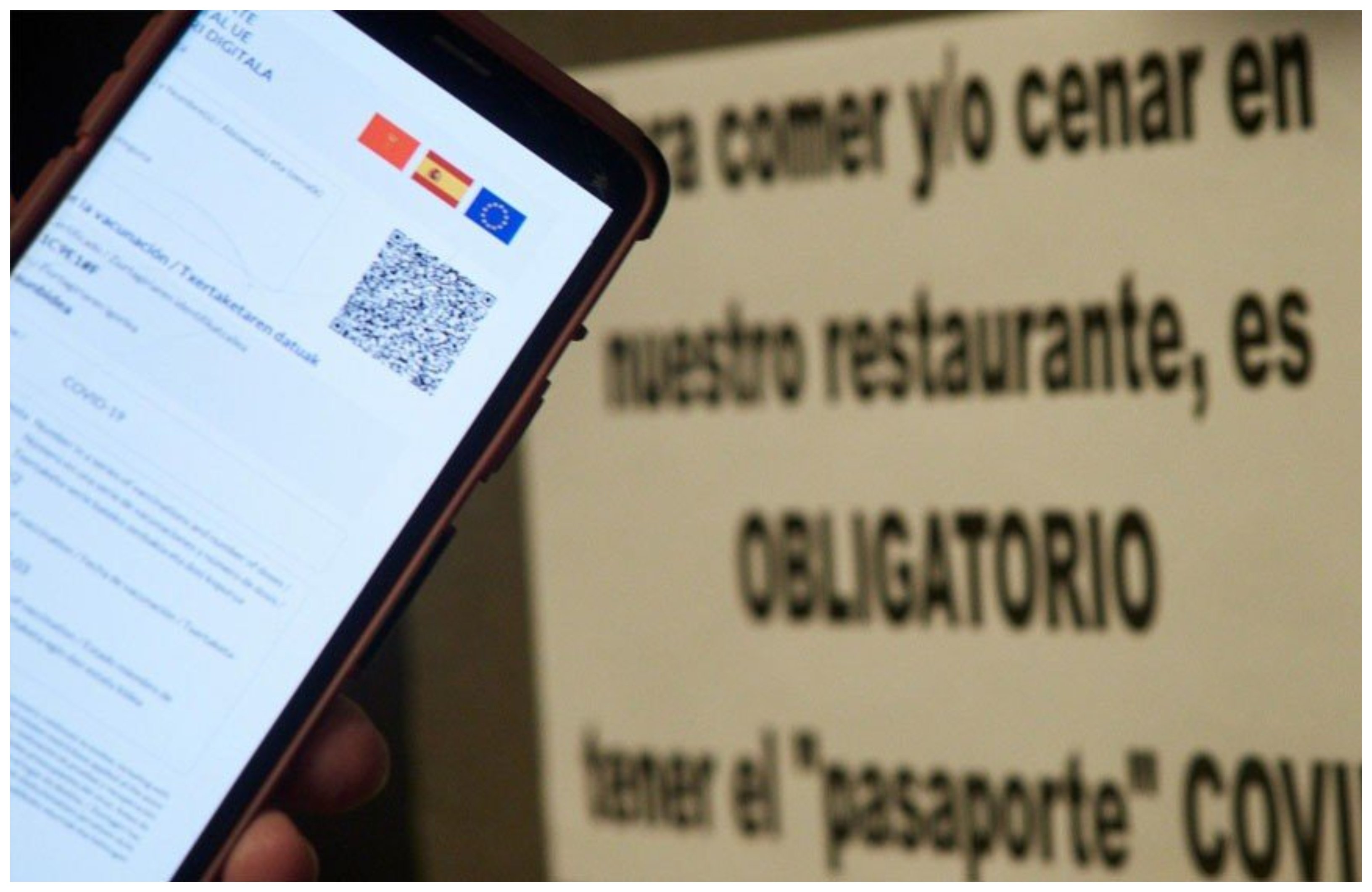 Tras 40 días implantado el pasaporte Covid y con los contagios por Omicron disparados aunque con tendencia a la baja, el ejecutivo cántabro se ha dado cuenta de que no es eficaz Tras 40 días implantado el pasaporte Covid y con los contagios por Omicron disparados aunque con tendencia a la baja, el ejecutivo cántabro se ha dado cuenta de que no es eficaz