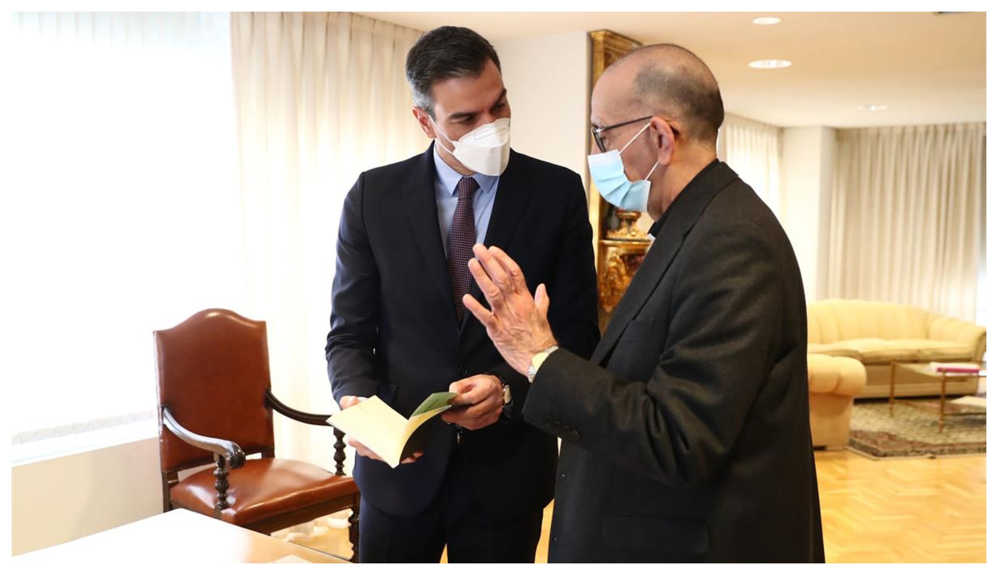 Y a todo esto, ni una palabra sobre la cruz del Valle de los Caídos, que el Gobierno intenta dinamitar. ¡Menuda negociación has hecho monseñor Juan José Omella! Y ojo, que ahora viene el hachazo mayor: el IBI