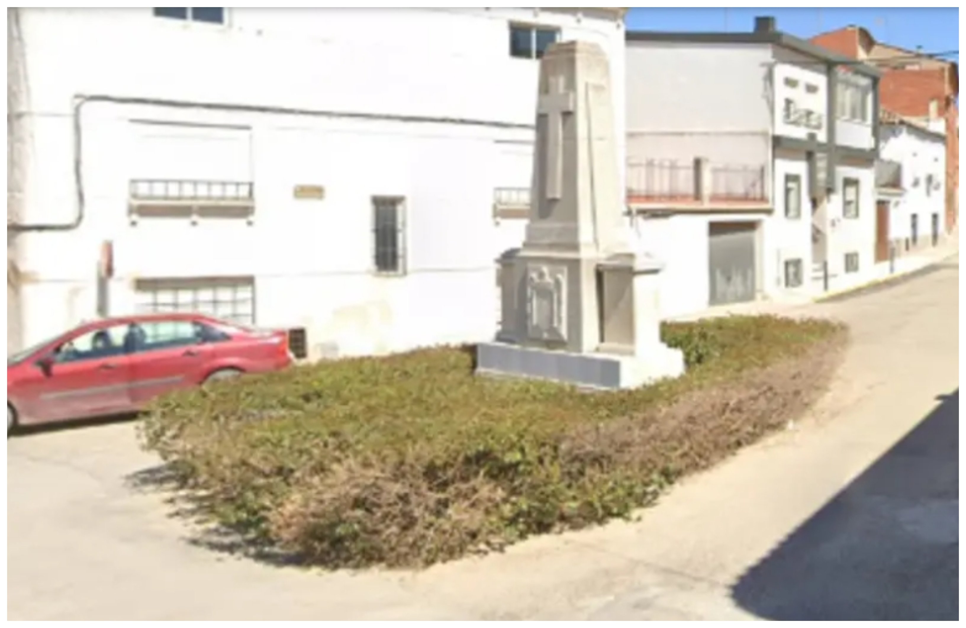 La 'Cruz de los Caídos' en Santa Cruz de la Zarza La 'Cruz de los Caídos' en Santa Cruz de la Zarza