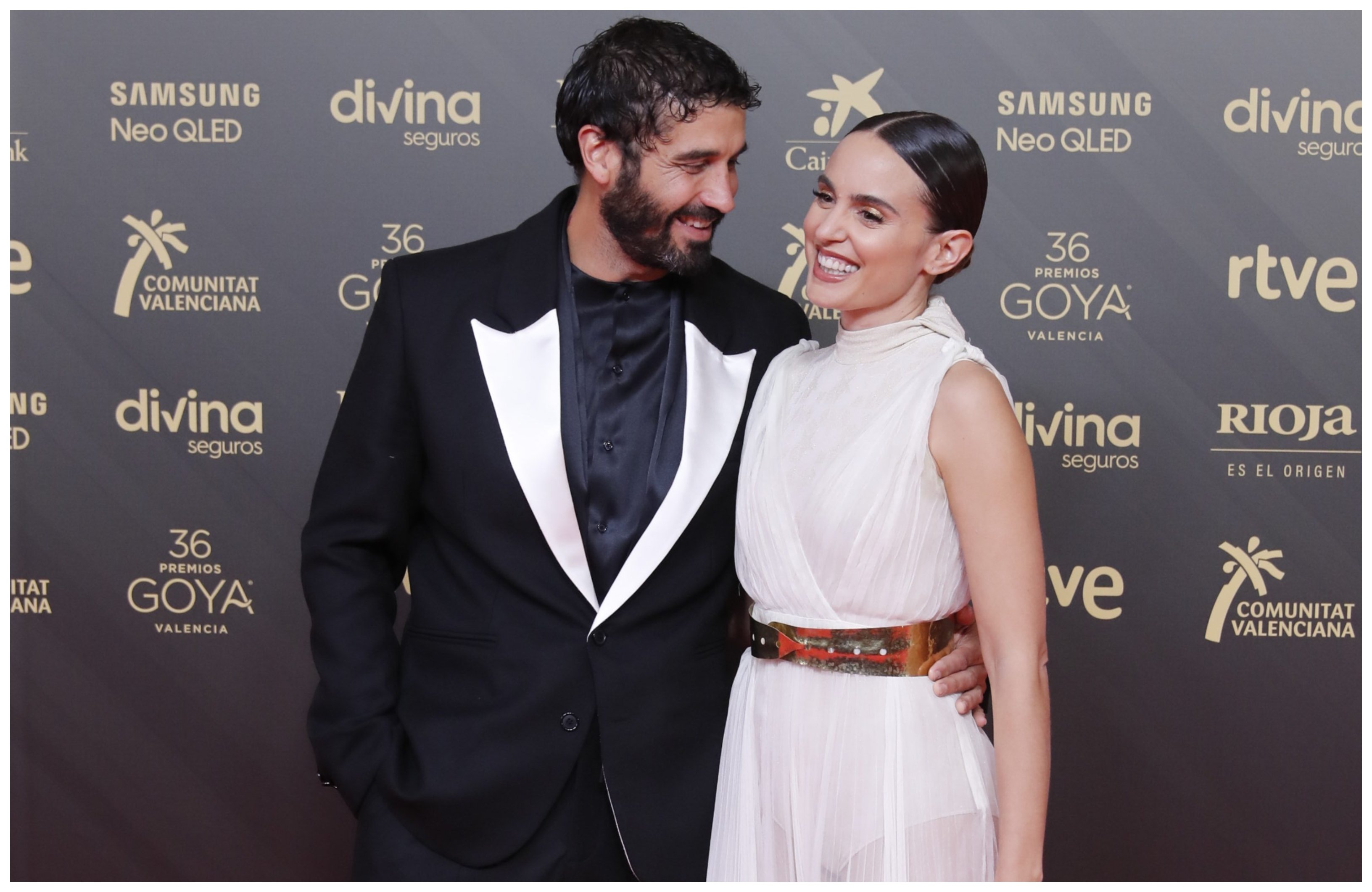 Detenida una red que proporcionaba pasaportes Covid falsos. Entre los presuntos beneficiados, la actriz, galardonada con un Goya, Verónica Echegui -ganadora de un Goya en la presente edición- y Alex García Detenida una red que proporcionaba pasaportes Covid falsos. Entre los presuntos beneficiados, la actriz, galardonada con un Goya, Verónica Echegui -ganadora de un Goya en la presente edición- y Alex García