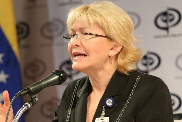 Venezuela. Maduro teme lo que diga la exfiscal huida: corta la señal de la TV colombiana Venezuela. Maduro teme lo que diga la exfiscal huida: corta la señal de la TV colombiana