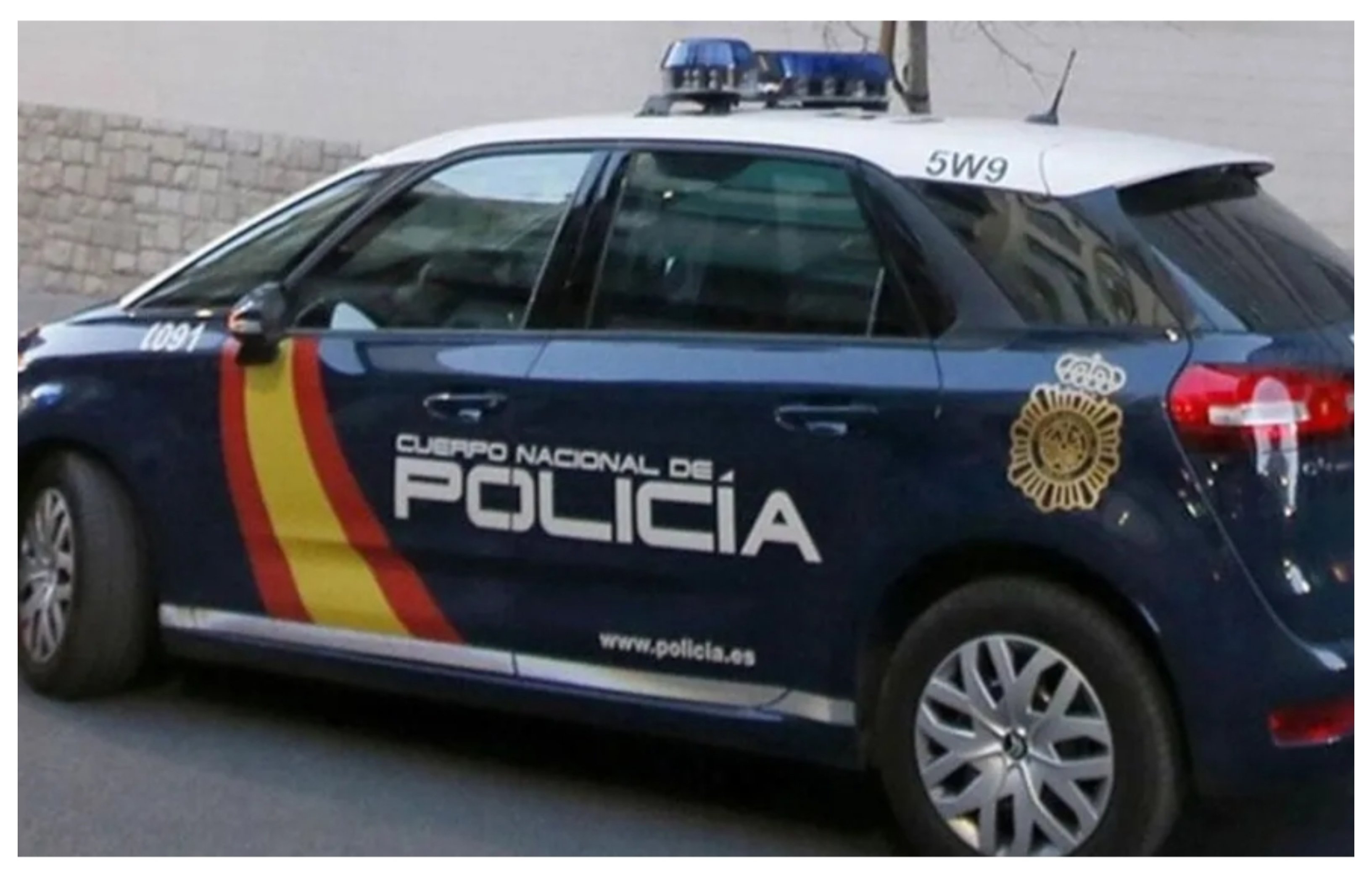 El padre de una niña asesinada, presuntamente por su madre, consigue que la pequeña no sea enterrada en una fosa común... como pedía su progenitora