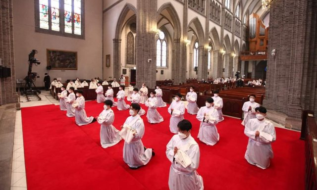 Las cosas van mal en la Iglesia… pero no en Corea del Sur...