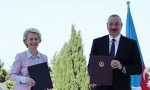 Ursula von der Leyen, muy feliz, tras el nuevo acuerdo alcanzado con el presidente de Azerbaiyán, Ilham Aliyev