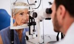 La DMAE es una enfermedad crónica ocular que se caracteriza por una serie de alteraciones degenerativas.