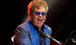 ¡Qué cosas! El inquisidor gay, Elton John, contra los 'discrepantes' gays  Dolce y Gabbana