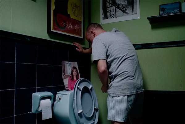 Telefónica. La vulgaridad, el lenguaje soez y la pornografía reinan en sus series estrella: 'Vergüenza' y 'La peste'