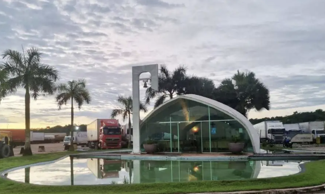 Capilla de Nuestra Señora de Nazareth, de la Red Marajó, en Brasil: en ellas se puede adorar al Santísimo Capilla de Nuestra Señora de Nazareth, de la Red Marajó, en Brasil: en ellas se puede adorar al Santísimo