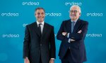 El italiano Luca Passa y el español José Bogas, director financiero y CEO de Endesa, respectivamente, tras dar a conocer la nueva estrategia... que no ha convencido a los inversores