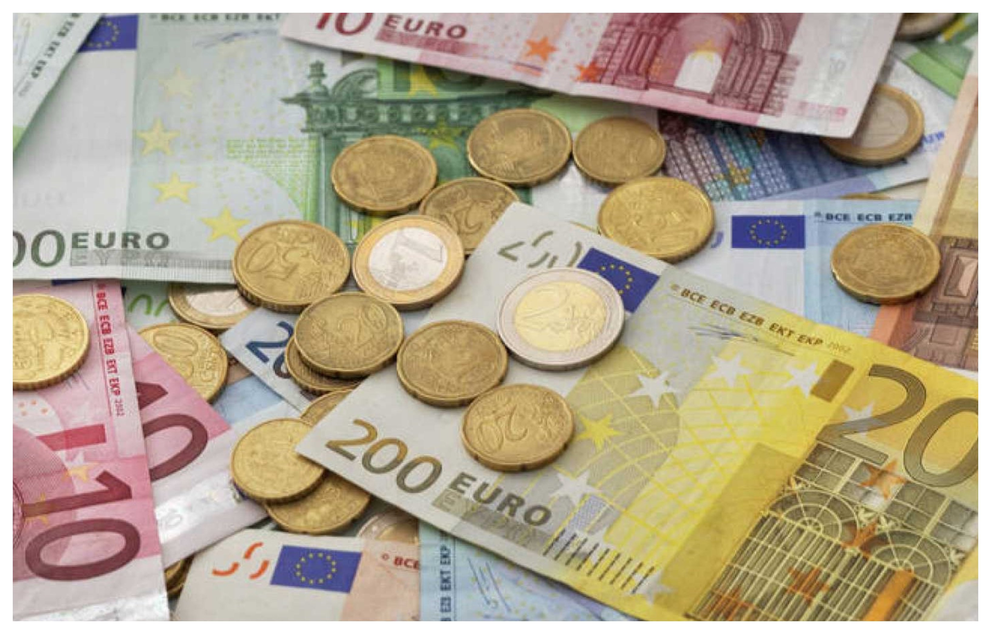 Sánchez gobierna endeudándonos a todos al menos por un par de generaciones. Vamos, que nos lleva a la ruina Sánchez gobierna endeudándonos a todos al menos por un par de generaciones. Vamos, que nos lleva a la ruina