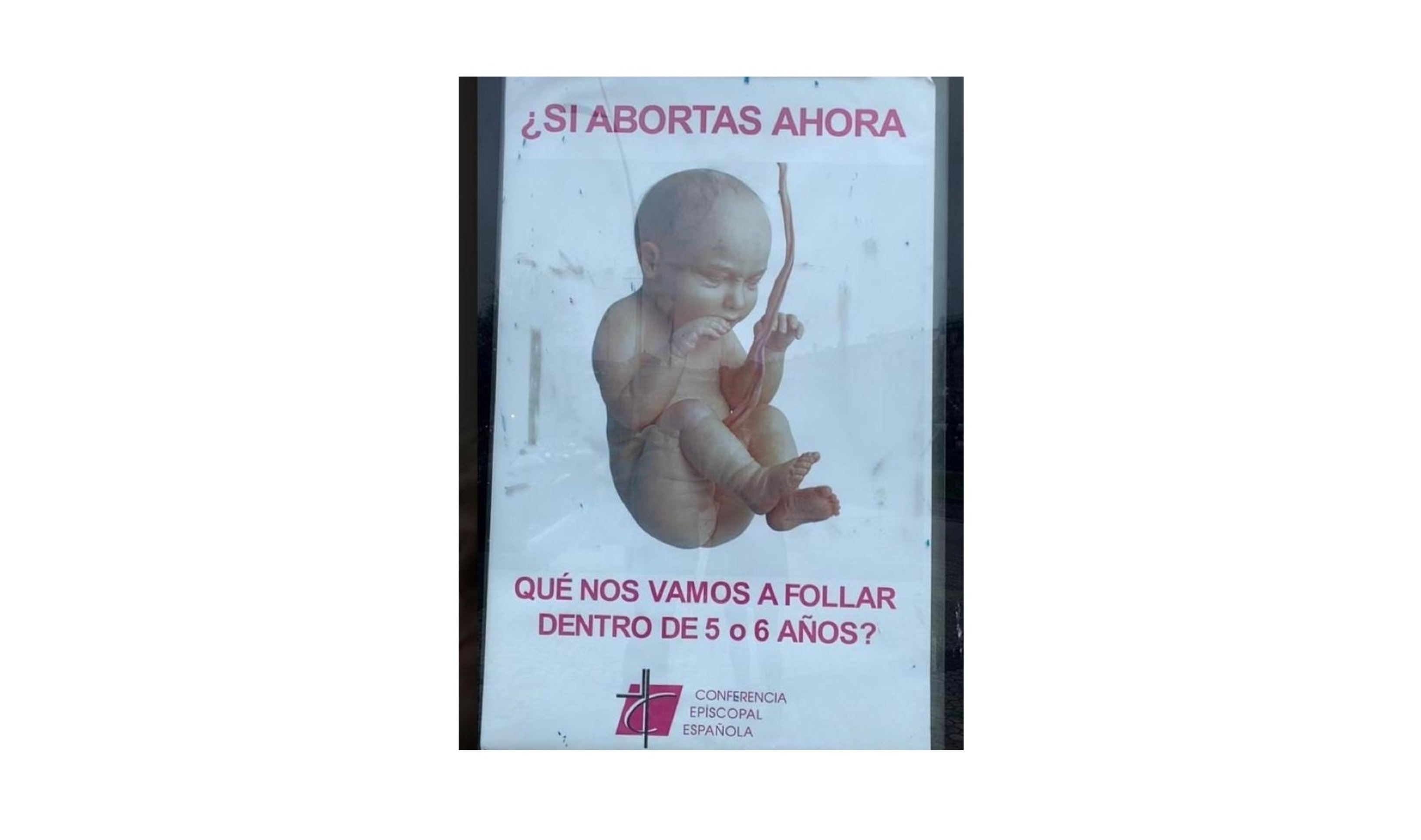No hace falta decir nada. Basta con leer la denuncia de Abogados Cristianos y con contemplar el cartelito No hace falta decir nada. Basta con leer la denuncia de Abogados Cristianos y con contemplar el cartelito