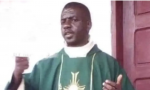 El padre Olivier Ntsa Ebode fue hallado muerto el 1 de marzo en Obala (Camerún)