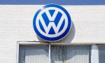 La multinacional alemana de automoción Volkswagen ha puesto en subasta pública una fábrica de baterías: si el Gobierno norteamericano le ofrece más subvenciones