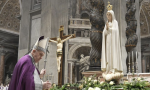 el Pontífice consagró el 25 de marzo de 2022 a Rusia, a Ucrania y al mundo entero al Inmaculado Corazón de María