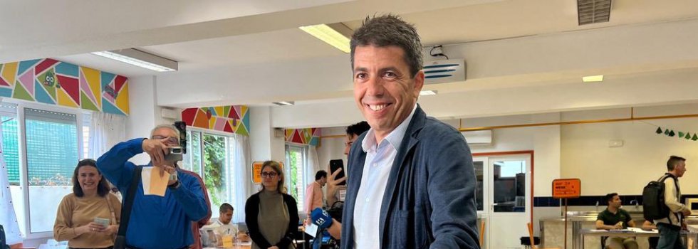 Carlos Mazón arrasa en la Comunidad Valenciana, con 40 escaños, a solo 10 de la mayoría absoluta