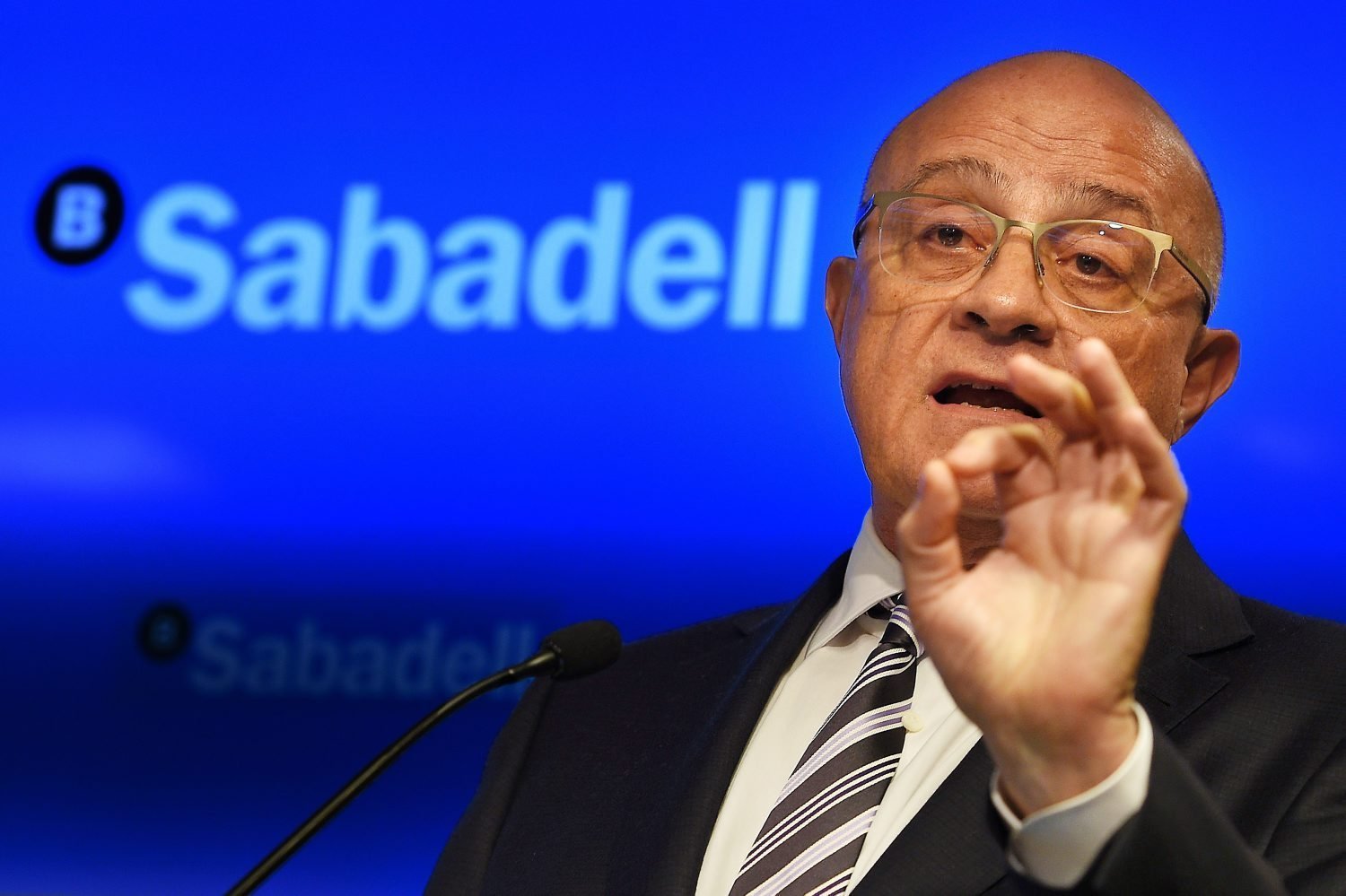 Josep Oliu sigue hecho un chaval y aún no piensa en retirarse.