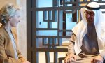 Ursula von der Leyen, tan feliz con el jeque emiratí Mohamed bin Zayed Al Nahyan