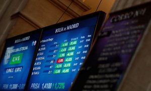 La negociación de renta variable baja, y la negociación de renta fija sube