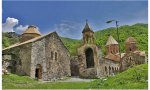 El monasterio de Dadivank, una joya arquitectónica armenia que ahora ha caído en manos de los miserables musulmanes de Azerbaiyán. A la barbarie islámica le encanta destrozar las joyas de la civilización cristiana