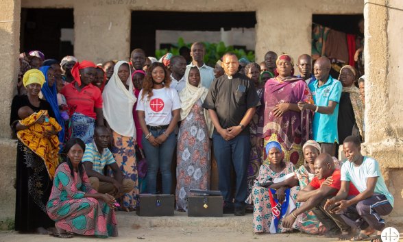 Cristianos perseguidos en Nigeria. (Foto cedida por ACN)