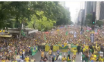 Los manifestantes también mostraron su descontento con el Gobierno izquierdista del actual presidente, Lula da Silva