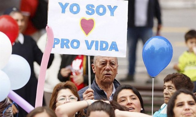 No se puede ser provida y al mismo tiempo justificar a los que abortan No se puede ser provida y al mismo tiempo justificar a los que abortan